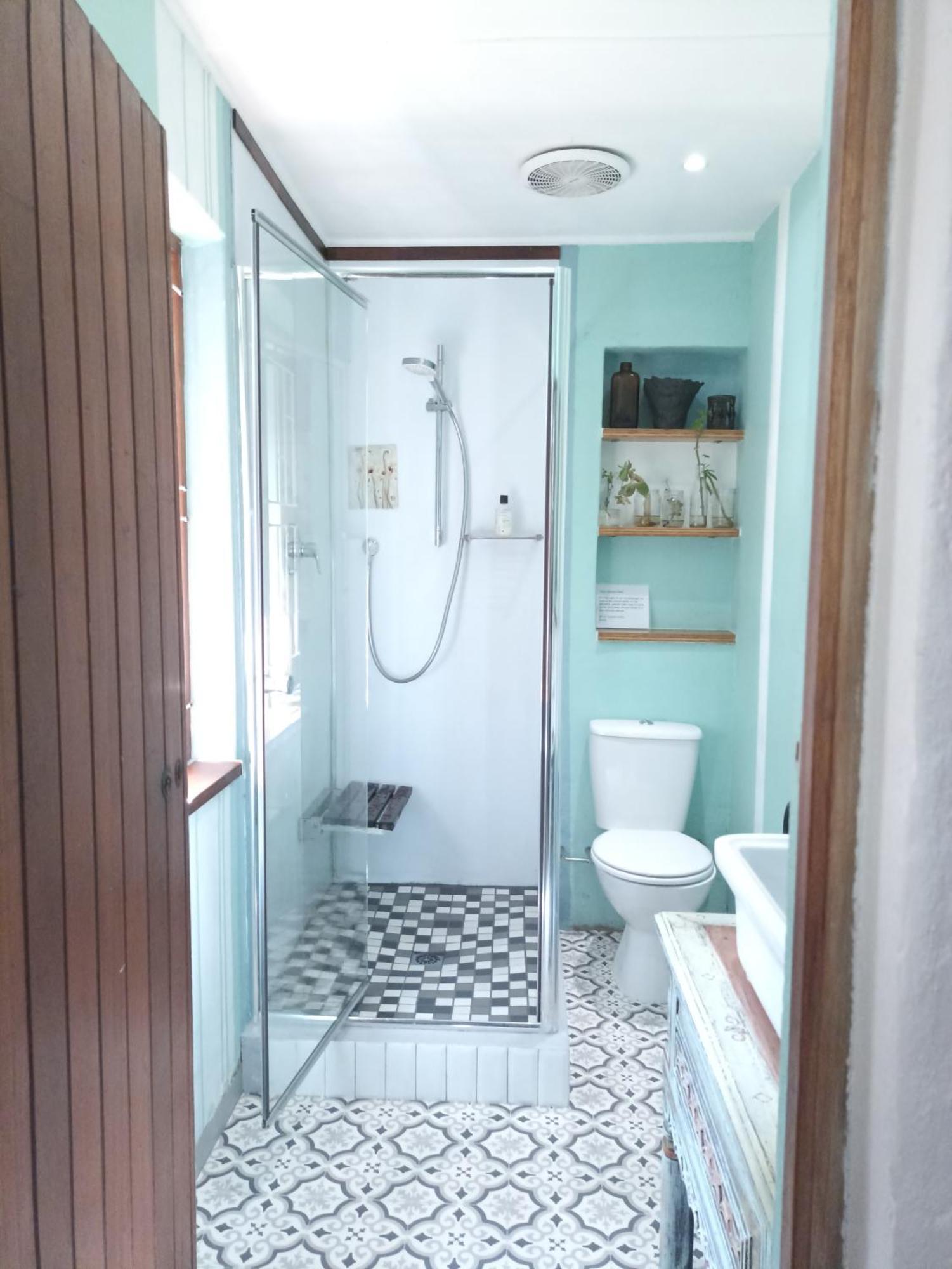 콤메티에 The Retreat B&B 외부 사진