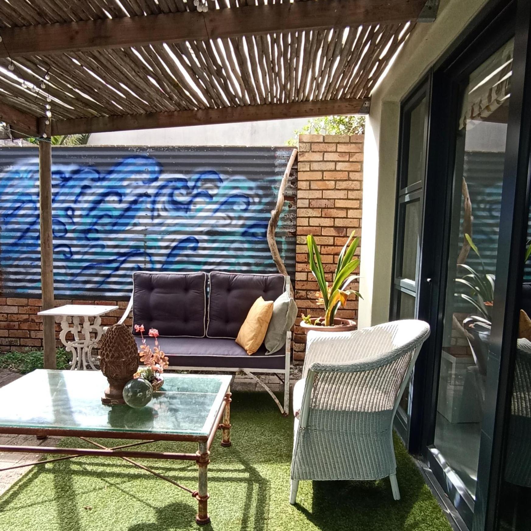 콤메티에 The Retreat B&B 외부 사진